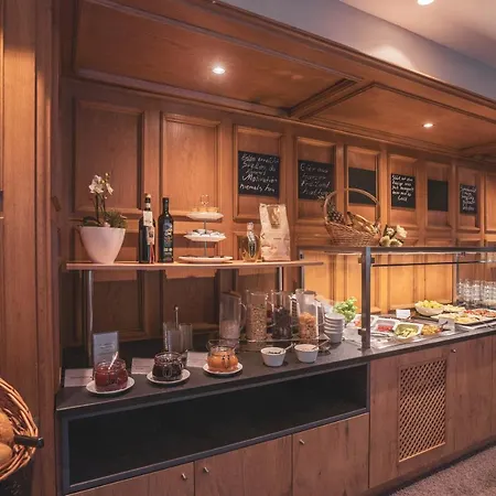 Komforthotel & Restaurant Riemann 3* Бад-Лаутерберг