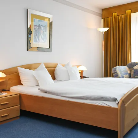 Komforthotel & Restaurant Riemann Бад-Лаутерберг