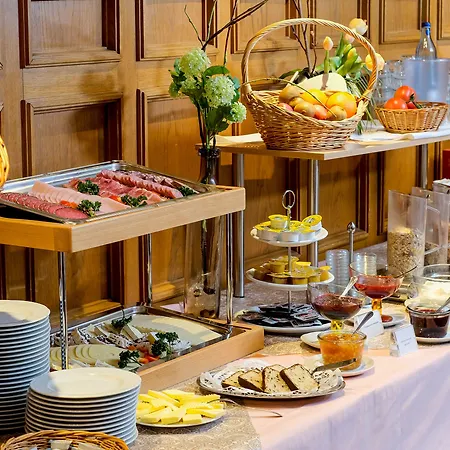 Komforthotel & Restaurant Riemann Бад-Лаутерберг